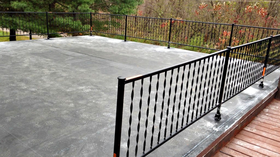 rubber roof over garage